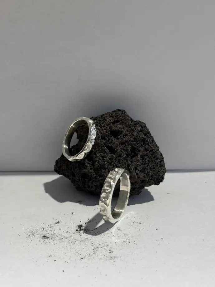 Boucle d'oreille unique